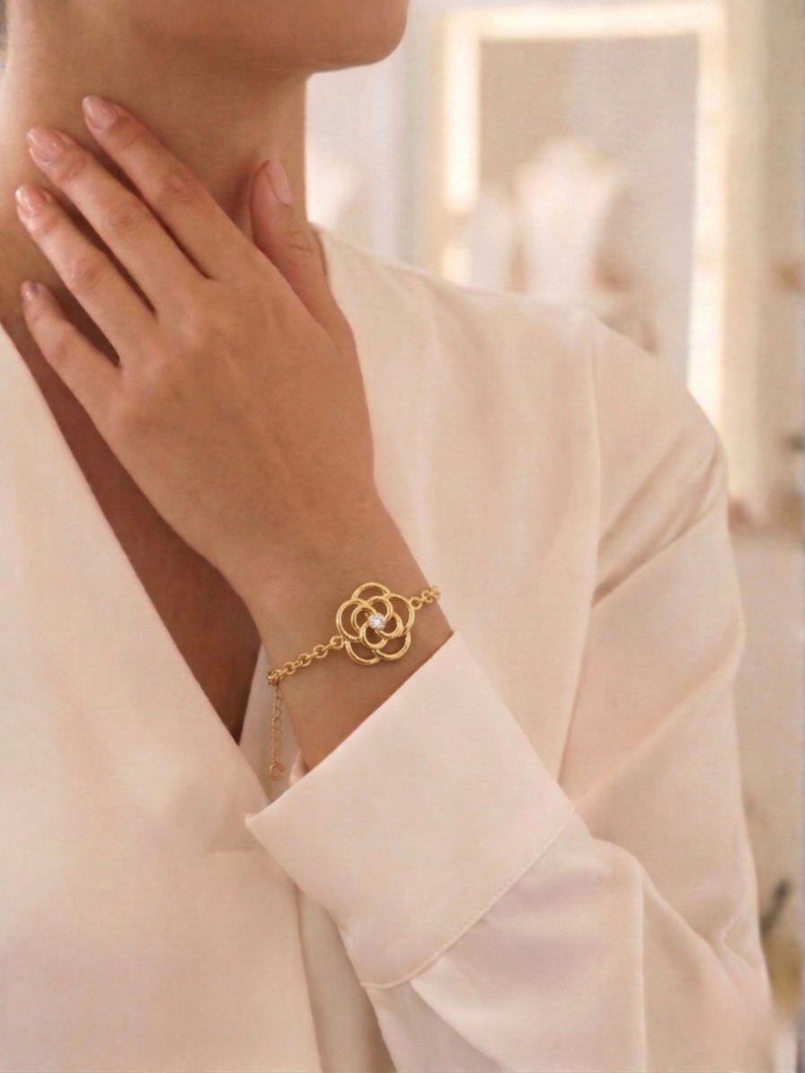 Pulseira Flor Ponto de Luz — Design Clássico Banhada a Ouro 18k ou Prata 925