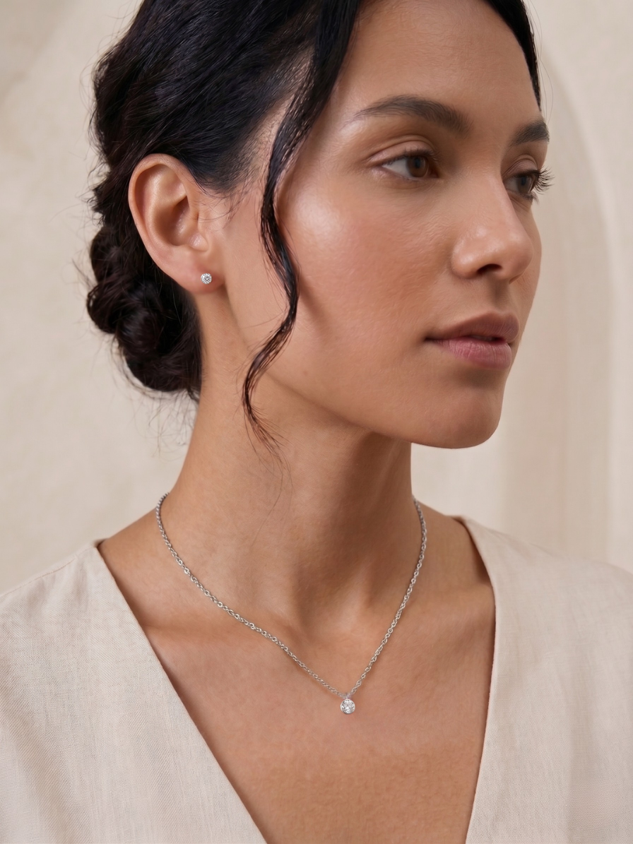 Conjunto Ponto de Luz Delicado | Colar e Brincos
