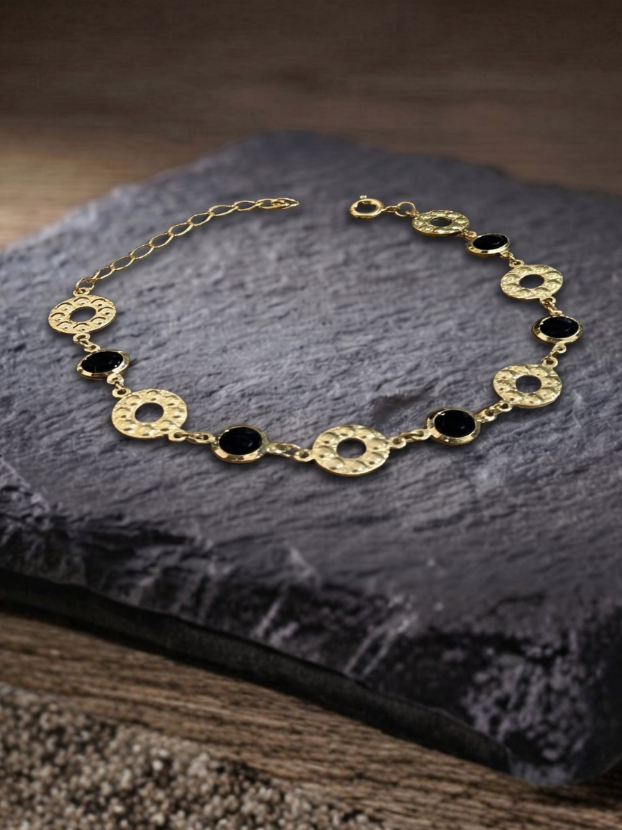 Pulseira Ponto Negra um toque sofisticado e deslumbrante com design clássico - frente