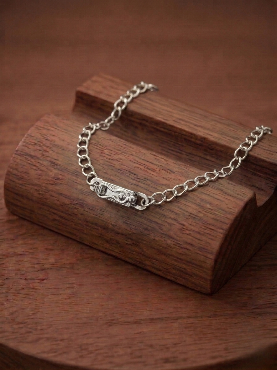 Pulseira Elo Português  Joias Banhada design clássico e refinado